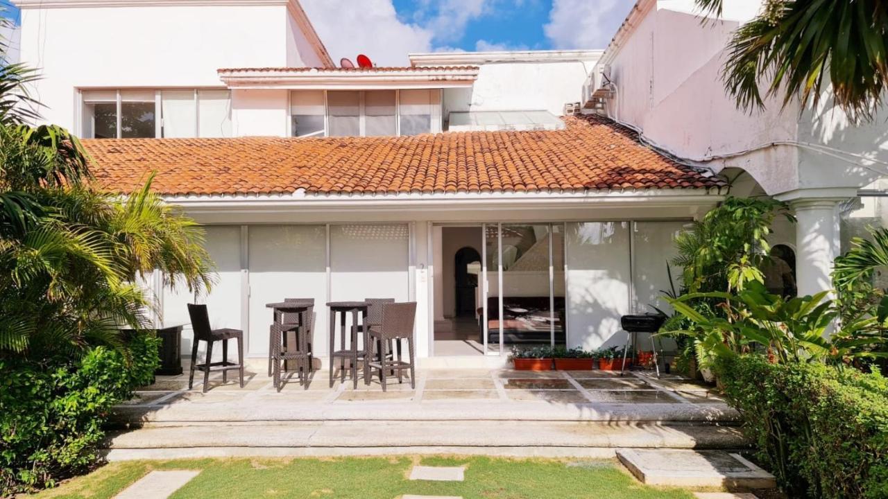 Casa Blanca ZH Kukulkán Mall Cancún Kültér fotó